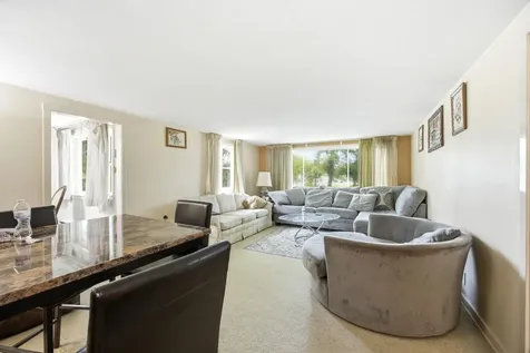 37W961 Bowes Road Elgin IL 60124