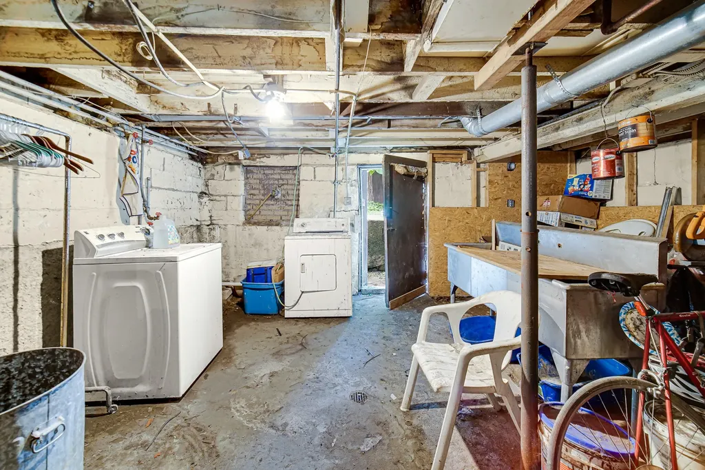 8917 South Hermitage Avenue Chicago IL 60620