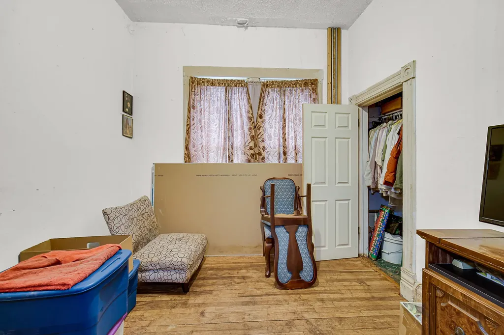 8917 South Hermitage Avenue Chicago IL 60620