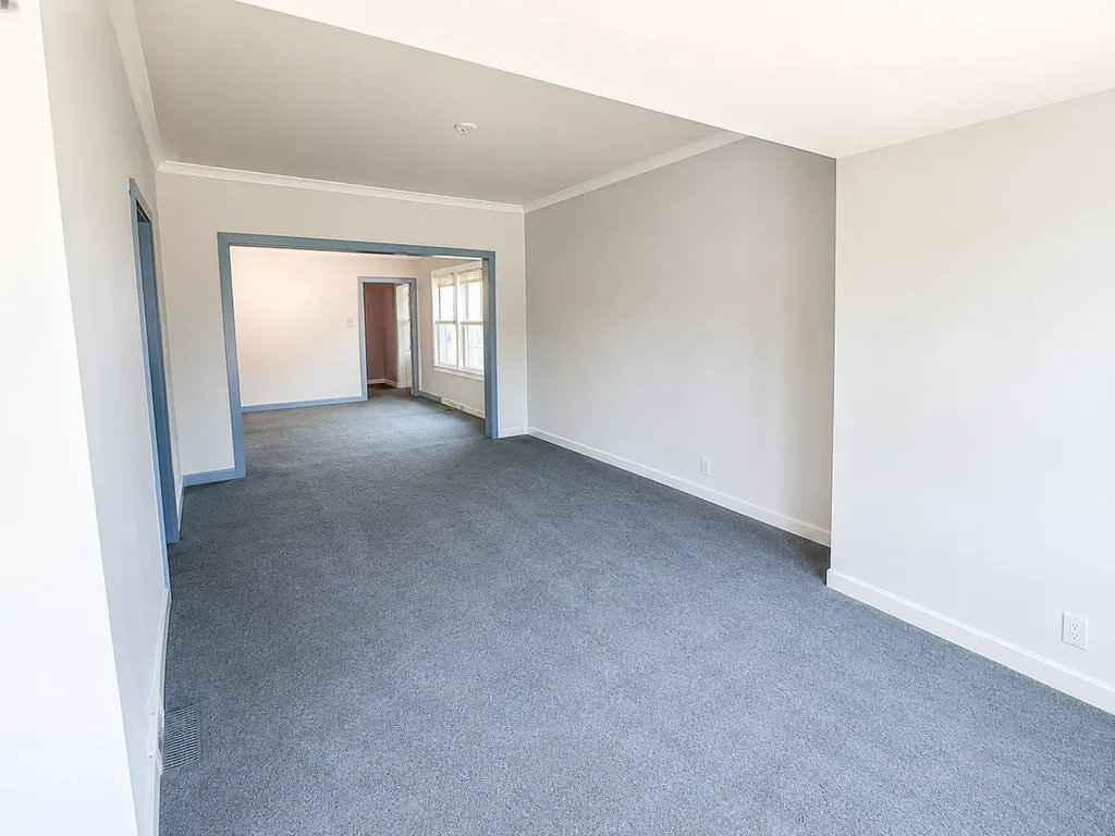 5630 West Cornelia Avenue Chicago IL 60634