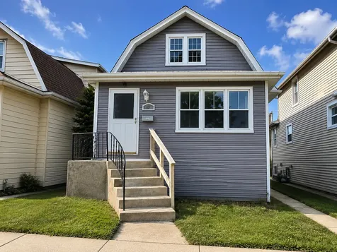 5630 West Cornelia Avenue Chicago IL 60634