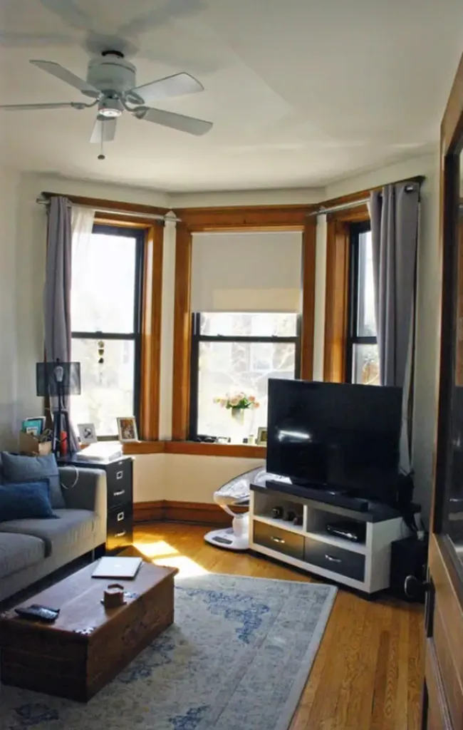 2061 North Leavitt Street Chicago IL 60647