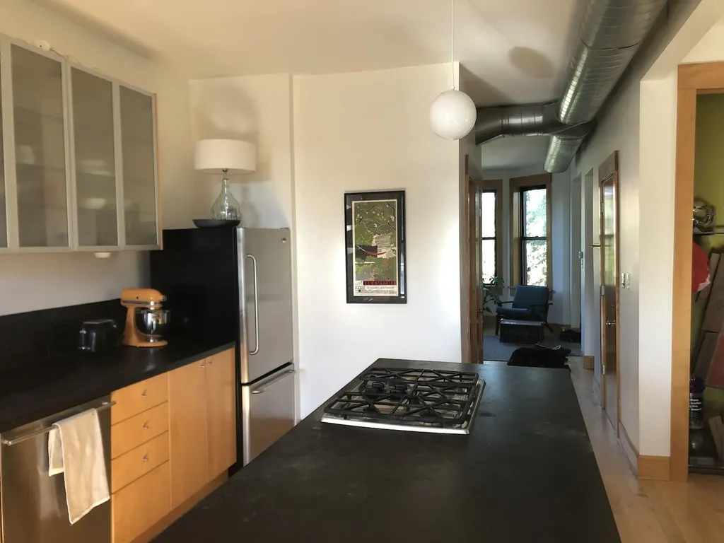 2061 North Leavitt Street Chicago IL 60647