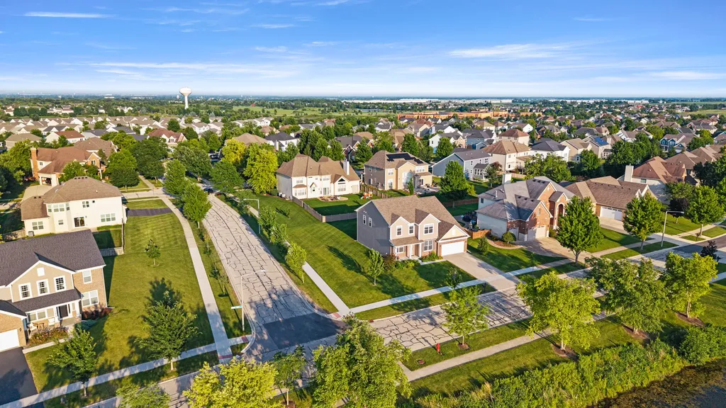 12921 Timber Wood Circle Plainfield IL 60585