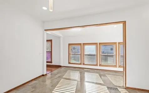610 Mcclure Avenue Elgin IL 60123