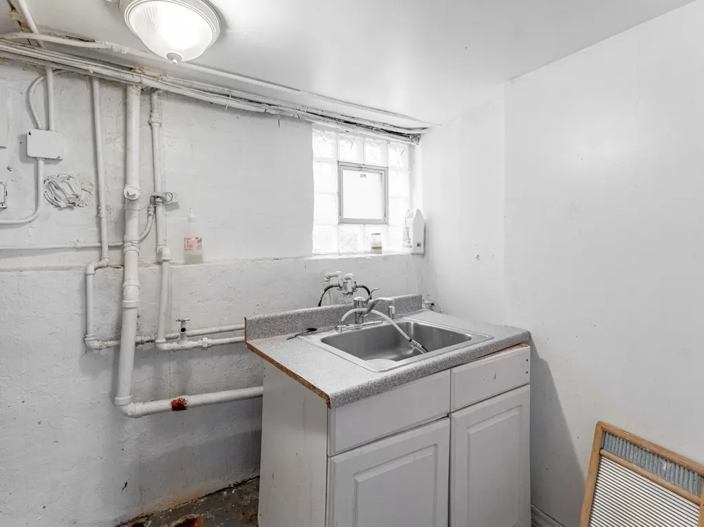 5730 South Washtenaw Avenue Chicago IL 60629