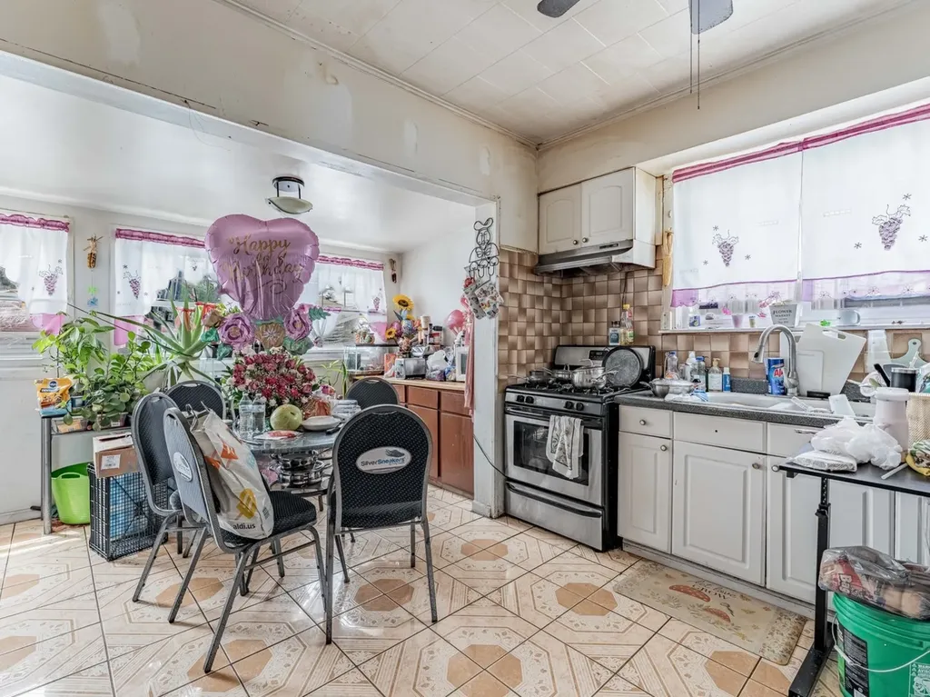 5730 South Washtenaw Avenue Chicago IL 60629