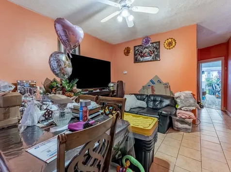 5730 South Washtenaw Avenue Chicago IL 60629