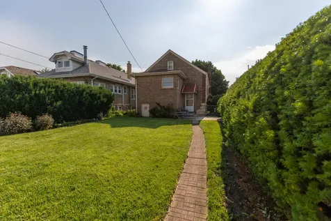 2246 Clinton Avenue Berwyn IL 60402