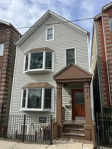1340 North Cleaver Street Chicago IL 60642