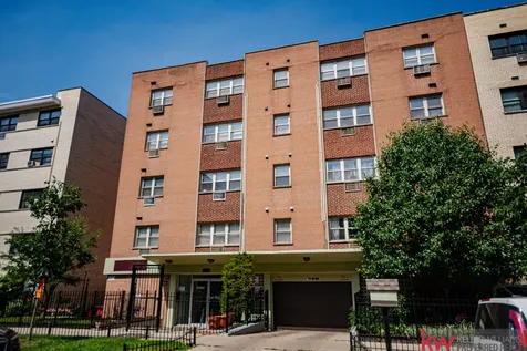 5950 North Kenmore Avenue Chicago IL 60660