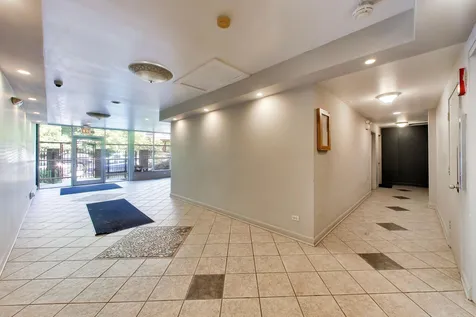 5854 North Kenmore Avenue Chicago IL 60660