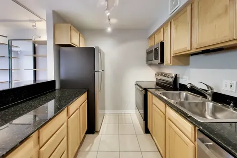 5854 North Kenmore Avenue Chicago IL 60660