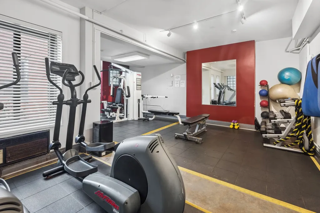 5056 North Marine Drive Chicago IL 60640