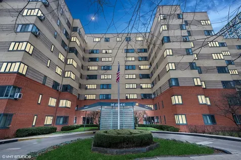 5056 North Marine Drive Chicago IL 60640