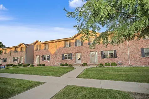 1820 Glenbridge Road Bloomington IL 61704