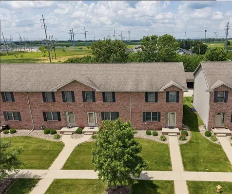 1820 Glenbridge Road Bloomington IL 61704