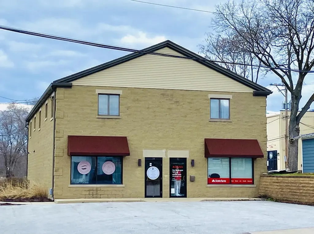 76 Washington Street Oswego IL 60543