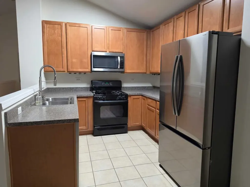 485 Conservatory Lane Aurora IL 60502