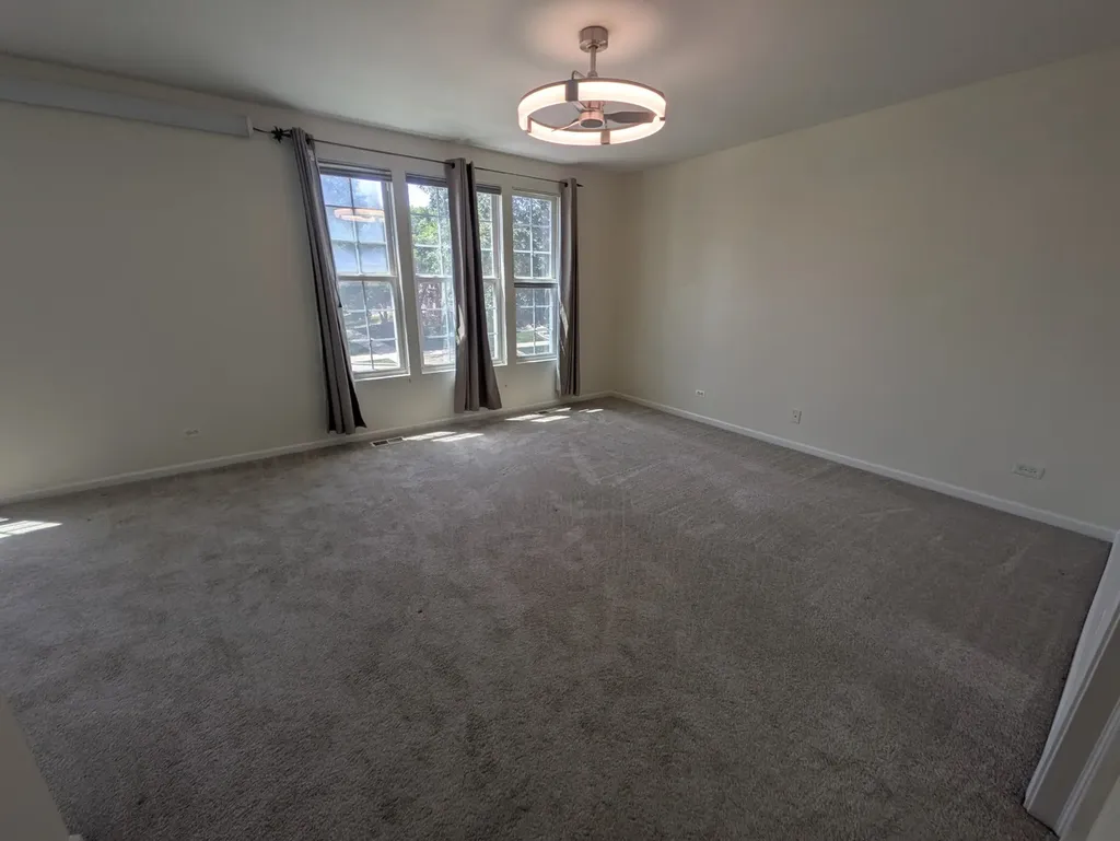 485 Conservatory Lane Aurora IL 60502