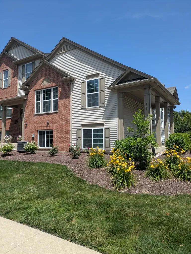 485 Conservatory Lane Aurora IL 60502