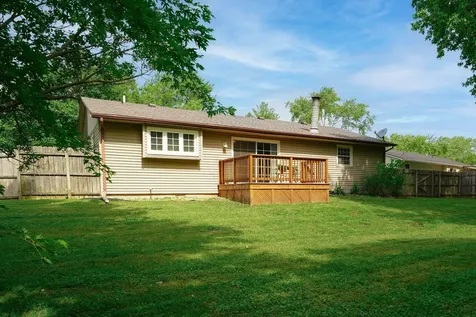 1104 South Marietta Drive Mahomet IL 61853