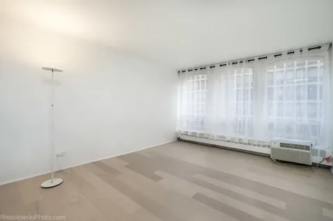 1401 East 55th Street Chicago IL 60615