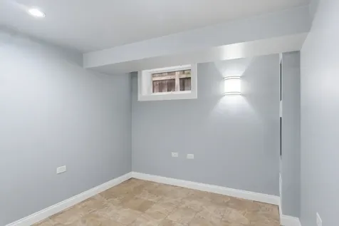 5422 South Sayre Avenue Chicago IL 60638