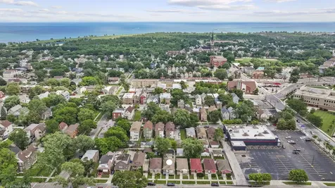 8219 South Muskegon Avenue Chicago IL 60617
