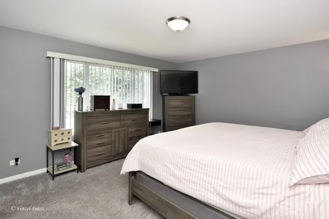 300 Briarwood Lane Algonquin IL 60102