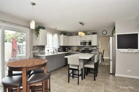 300 Briarwood Lane Algonquin IL 60102