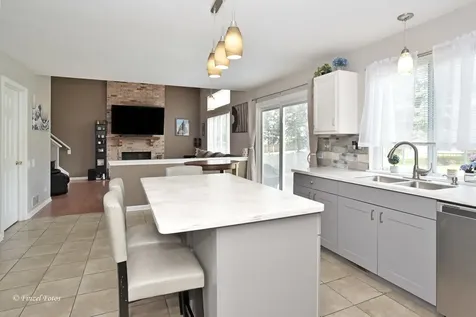 300 Briarwood Lane Algonquin IL 60102