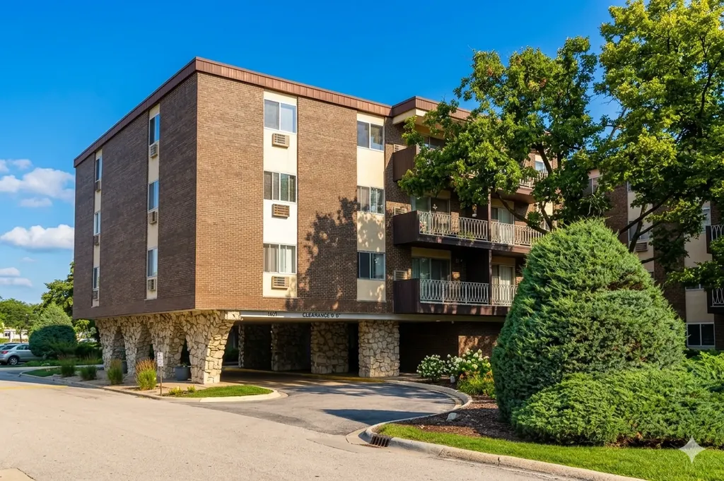 1301 South Finley Road Lombard IL 60148