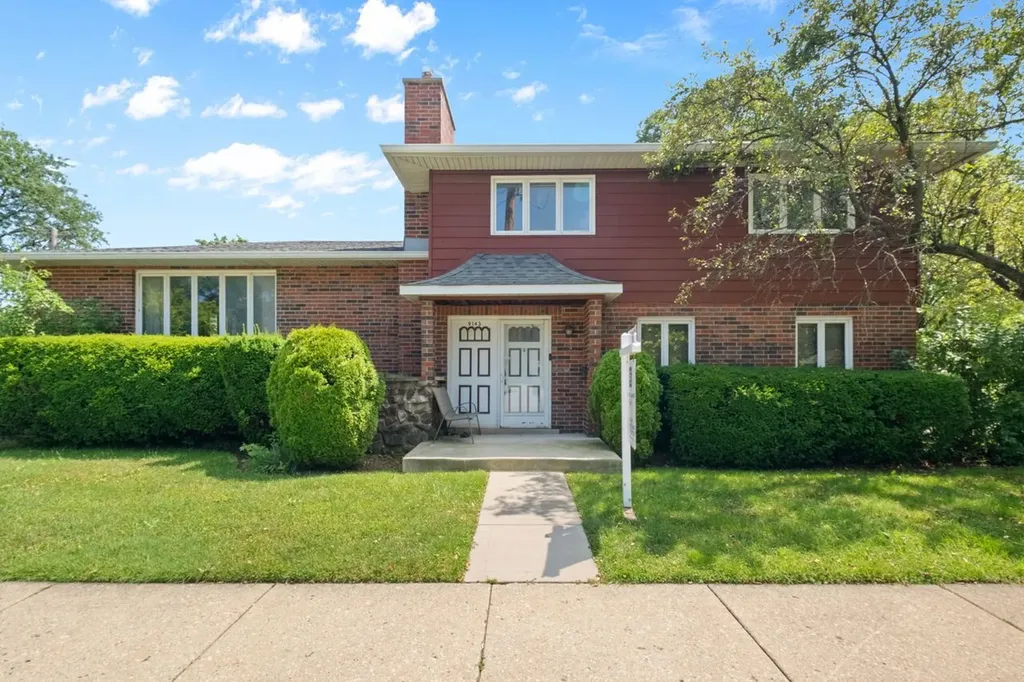 9143 Dr Korczak Terrace Skokie IL 60076