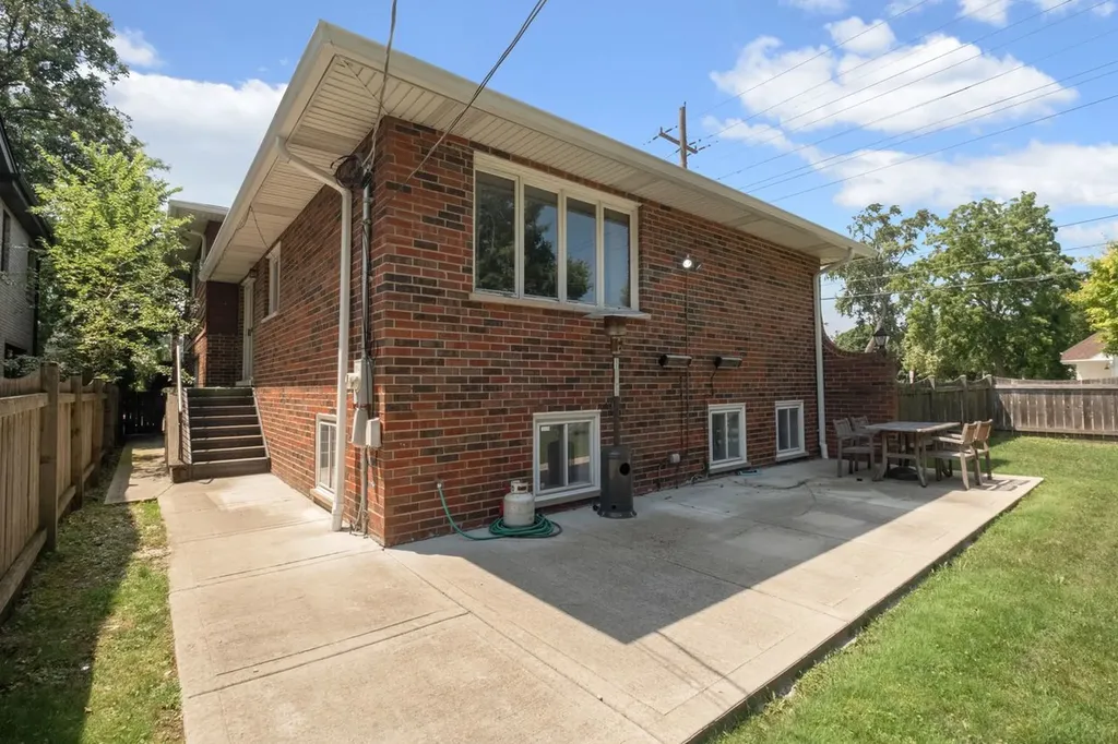 9143 Dr Korczak Terrace Skokie IL 60076
