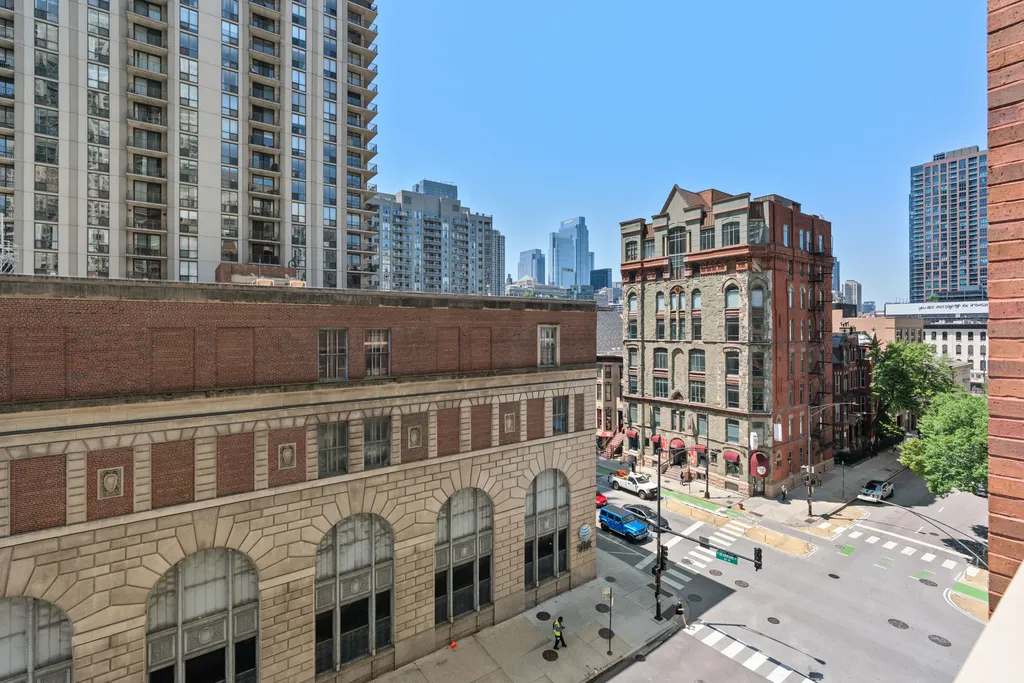 30 West Erie Street Chicago IL 60654