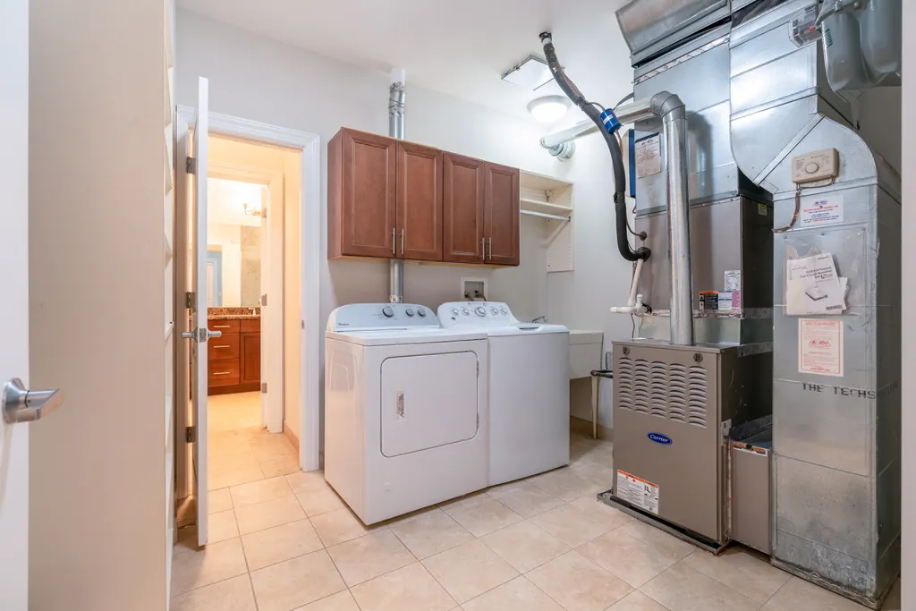 30 West Erie Street Chicago IL 60654
