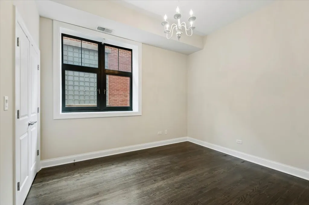 30 West Erie Street Chicago IL 60654