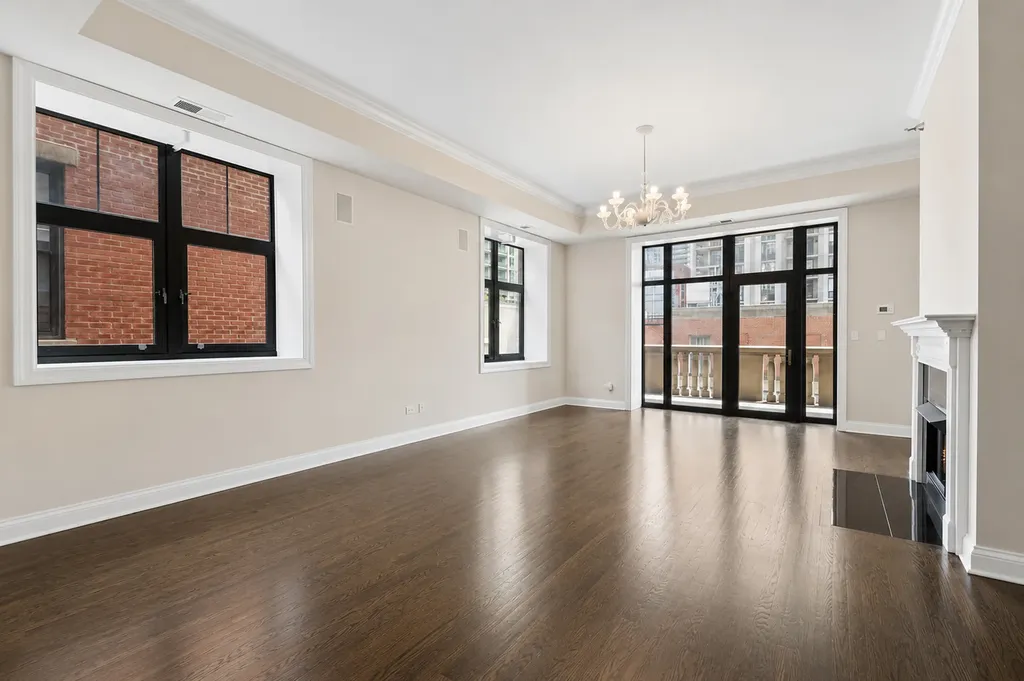 30 West Erie Street Chicago IL 60654