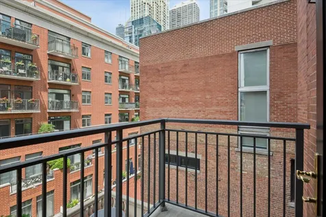 30 West Erie Street Chicago IL 60654