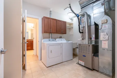 30 West Erie Street Chicago IL 60654