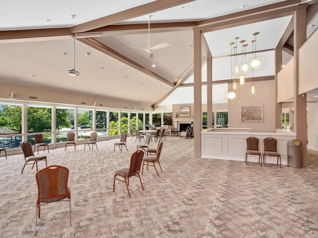 5 Oak Brook Club Drive Oak Brook IL 60523