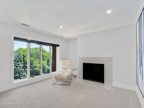 5 Oak Brook Club Drive Oak Brook IL 60523