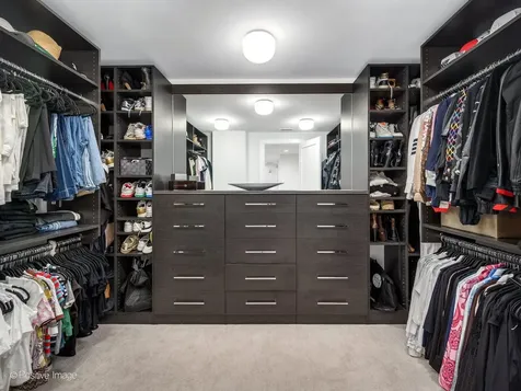 5 Oak Brook Club Drive Oak Brook IL 60523