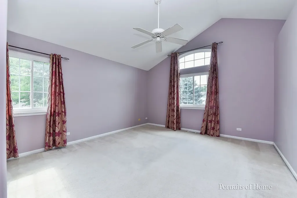 1302 Dunbarton Drive Aurora IL 60502