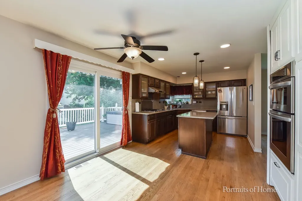 1302 Dunbarton Drive Aurora IL 60502