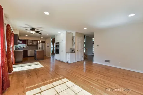 1302 Dunbarton Drive Aurora IL 60502