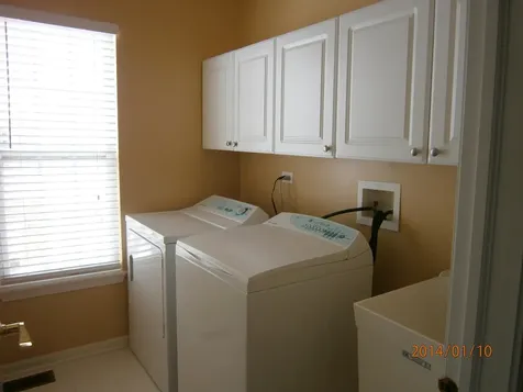 431 Nelson Drive Geneva IL 60134