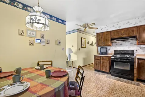 1631 North Oak Avenue Round Lake Beach IL 60073