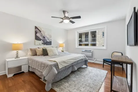 1234 Elmwood Avenue Evanston IL 60202